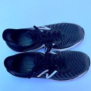 New Balance Fresh Foam Black Running Shoes Size 40.5 EU